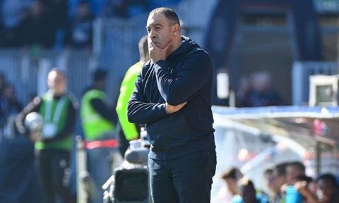 عبد العزيز بوحزاما يعلن عن استقالته من تدريب نادي انجييه الفرنسي لكرة القدم