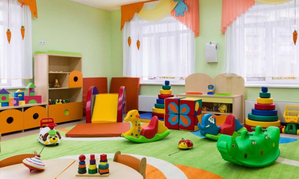 جماعة الدار البيضاء تقرر إنشاء دور الحضانة في الشركات