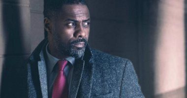 ألبا عن لعب دور جيمس بوند: “إنها مجاملة وشرف لكنها ليست حقيقة”