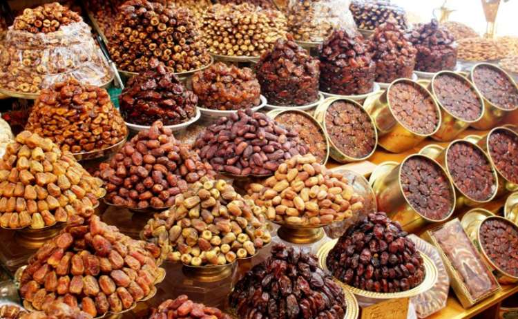 مع اقتراب رمضان.. ارتفاع أسعار التمور المحلية