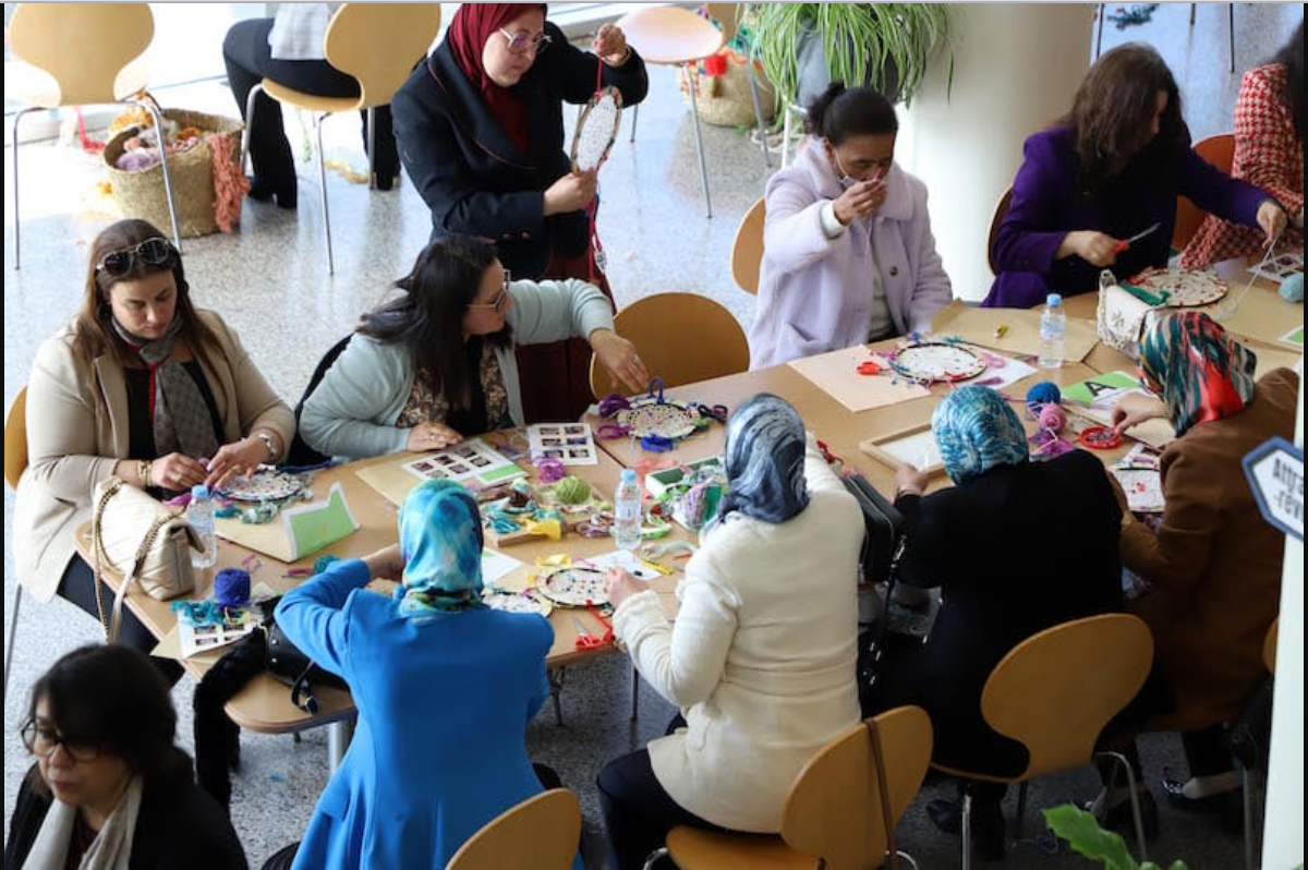 المقر المركزي للخزينة العامة للمملكة يحتضن بالرباط ورشات فنية ومعارض لإبداعات الموظفات