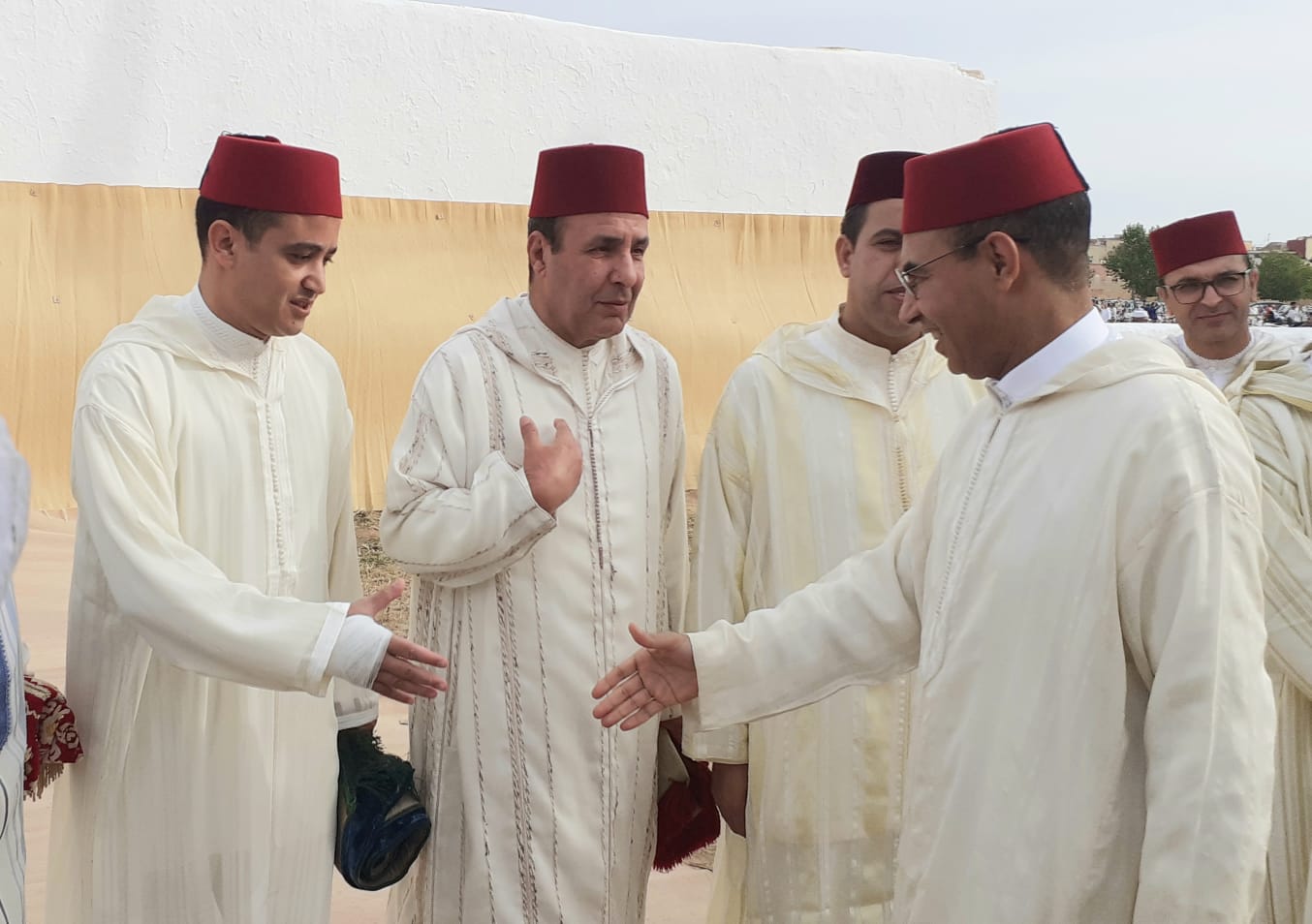 تازة: عامل الإقليم يترأس مراسيم إقامة صلاة عيد الفطر بمصلى تازة العليا