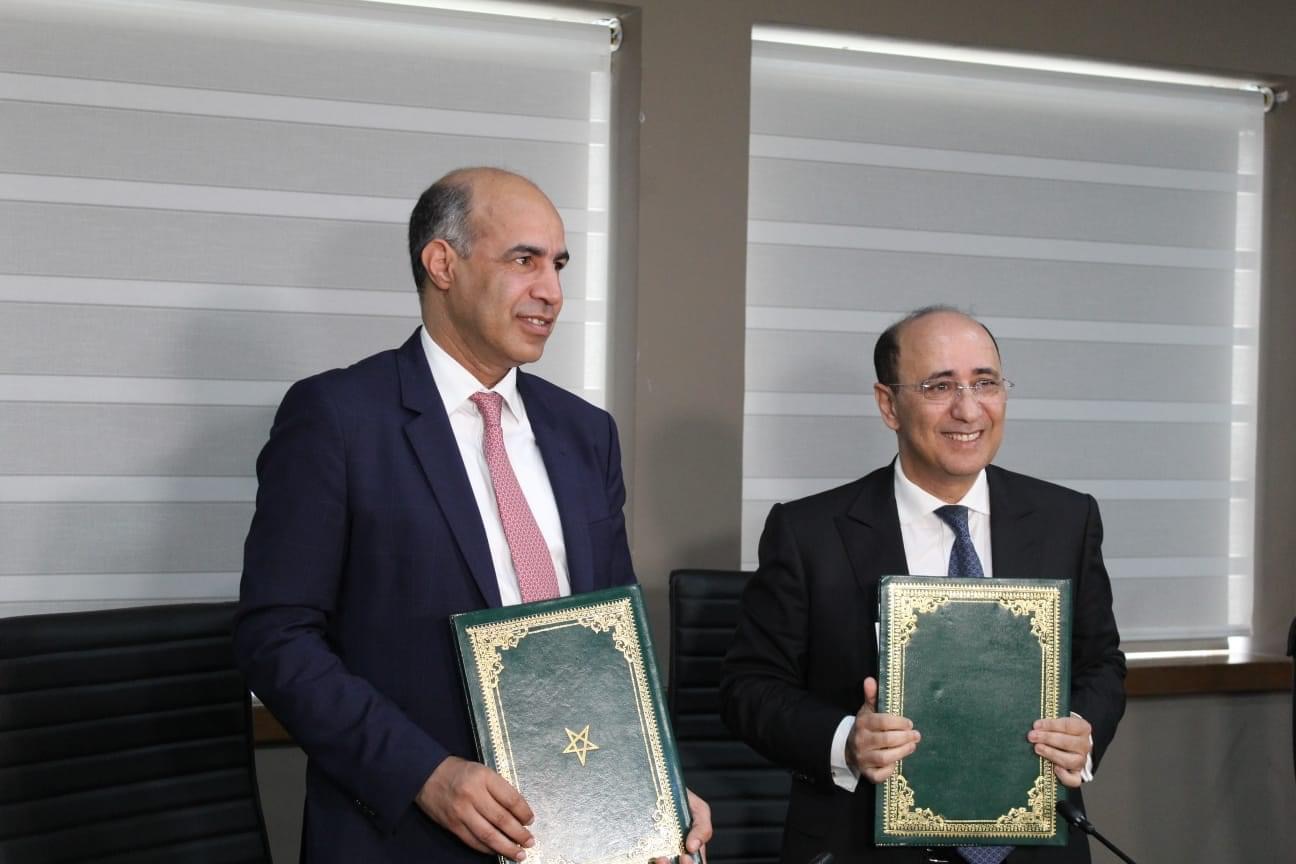 المجلس الوطني لهيئة الموثقين والصندوق الوطني للضمان الاجتماعي يوقعان اتفاقية شراكة