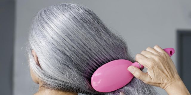 العلماء يتوصلون لحل يمكن أن يسهل تطوير علاج يمكنه الحد من الشيب