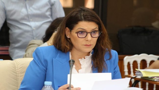 المجلس الجماعي لمدينة مراكش يصادق على تعديل كناش التحملات المتعلق بالتدبير المفوض لقطاع النظافة