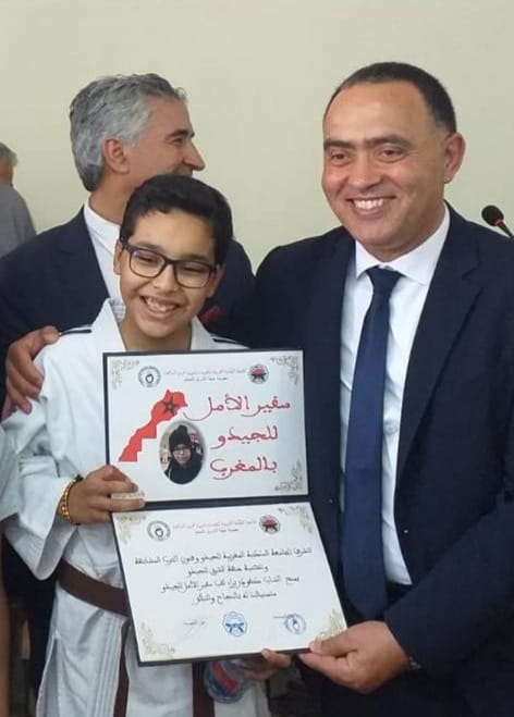 شفيق الكتاني ومبارك شنيور يمنحان لقب سفير الأمل للجيدو بالمغرب للبطل براء كنفودي