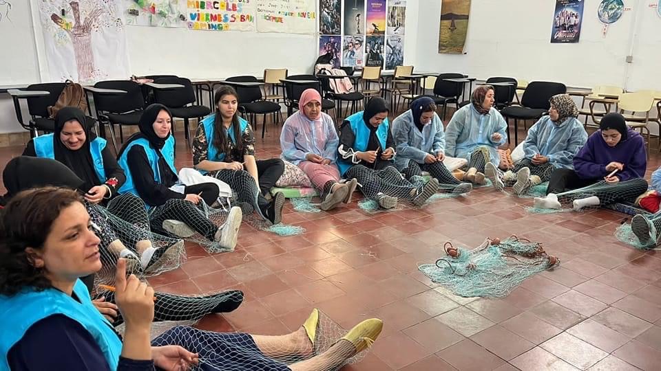 تعاونية “مُقدة بمارتيل، تستفيد من تكوين متخصص في مجال خياطة وإصلاح شباك الصيد التقليدي