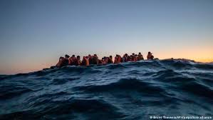 ساحل كلميم يلفظ 11 جثة تعود لمهاجرين