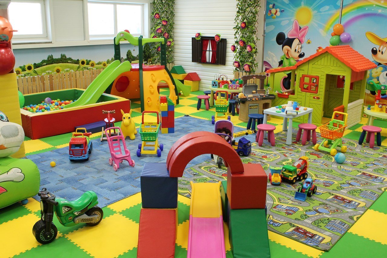 تقرير ينتقد فشل الحكومة في “إنشاء 100 حضانة سنويا”