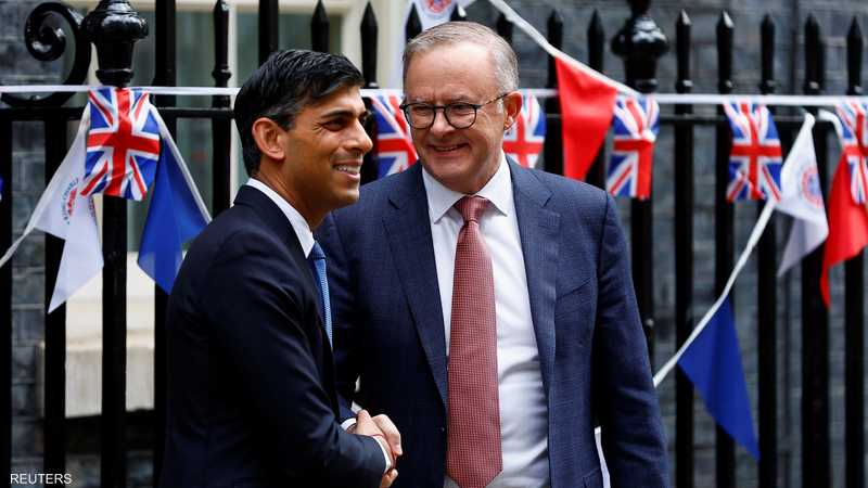 رئيس الوزراء الأسترالي أنتوني ألبانيز يعلن ولاءه للملك تشارلز الثالث