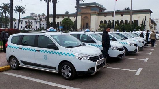 سيارات الأجرة في مدينة الدار البيضاء تعود إلى الاحتجاج مجددا