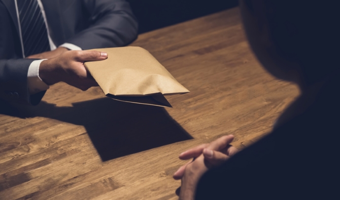 توقيف رئيس جماعة يشتبه في تورطه في تلقي رشوة