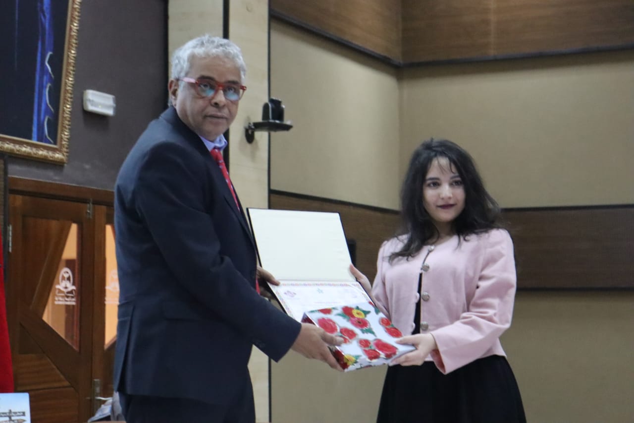 هؤلاء الطلبة فازوا بالمسابقة الثقافية لجامعة محمد الأول بوجدة (صور)