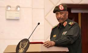 البرهان يعفي المدير العام للشرطة