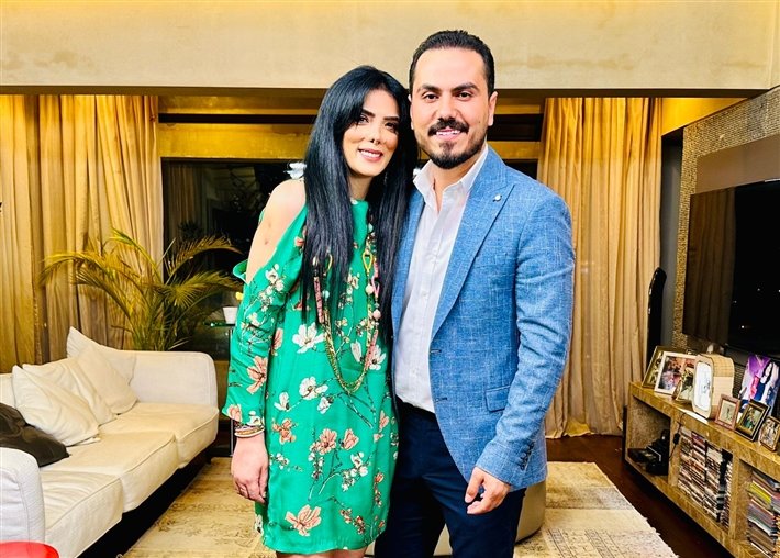  حورية فرغلي و حقيقة خطبتها بنزار الفارس