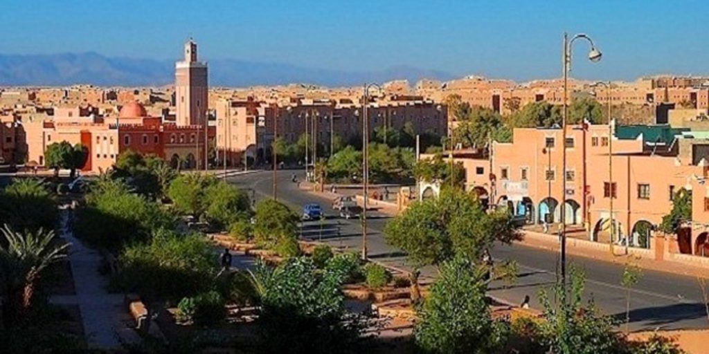 اتفاقية للشراكة تروم توفير الأطباء والأطر التمريضية بمختلف المراكز الصحية بإقليم وارزازات