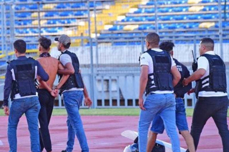 توقيف 270 شخصا من بينهم 53 قاصرا على خلفية أعمال الشغب الرياضي