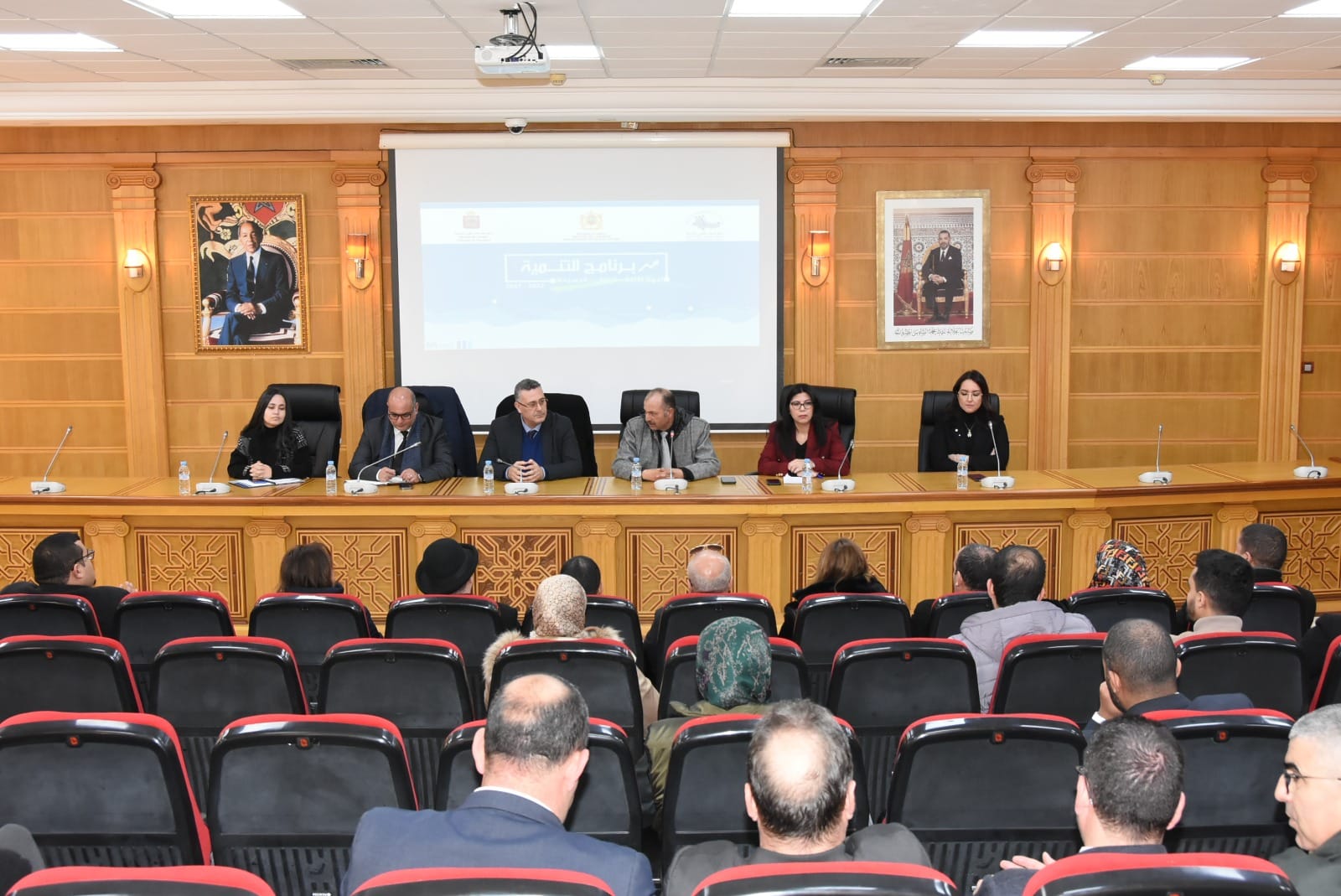 طنجة: مائدة مستديرة حول موضوع ” دور الهيئات الاستشارية في تسريع تنزيل السياسات المناخية الترابية “