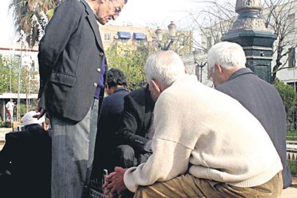 الجامعة الوطنية للتعليم تعبر عن رفضها رفع سن التقاعد إلى 65 سنة