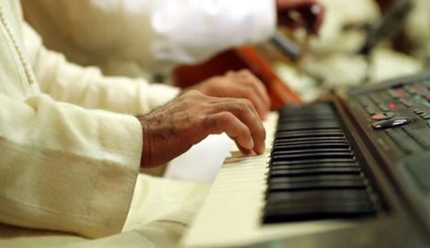 وزارة الشباب والثقافة والتواصل تقرر الزيادة في تعويضات المكلفين بالدروس في أحد المعاهد الموسيقية التابعة للوزارة