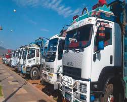 مطالب بالاستمرار في تقديم الدعم إلى حين تسقيف أسعار المحروقات