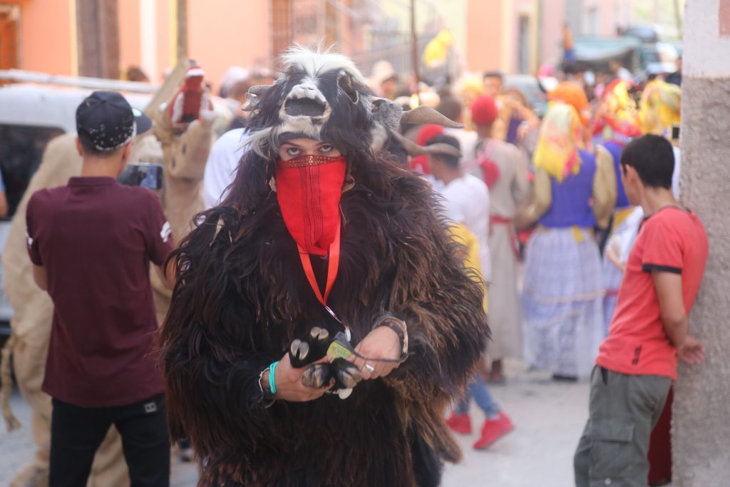 كرنفال “بوجلود” الحدث الغني بالعروض والرقصات