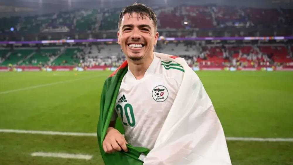 الياس الشتي يوقع مع الوداد