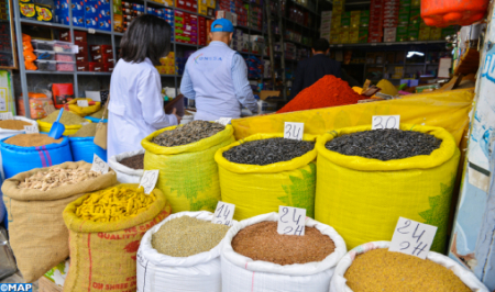 محل تجاري بمدينة القصر الكبير يتعررض لسرقة مبلغ مالي وُصف بالمهم