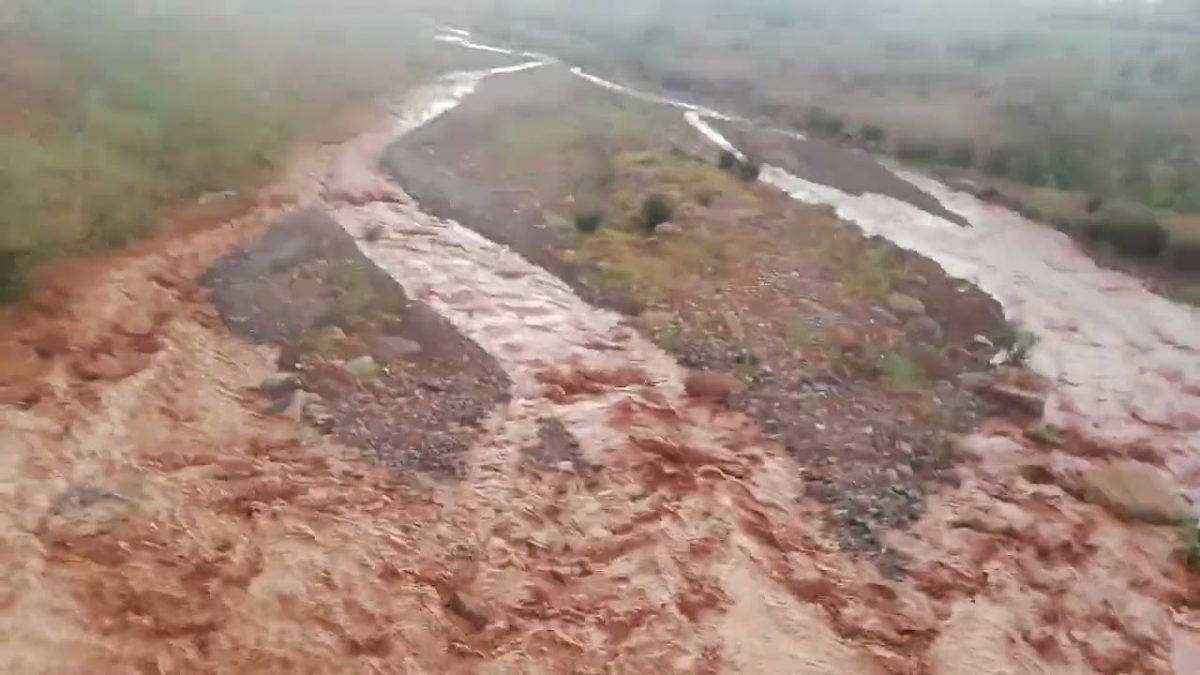 ضواحي مدينة مراكش تجسل هبوط أمطار رعدية