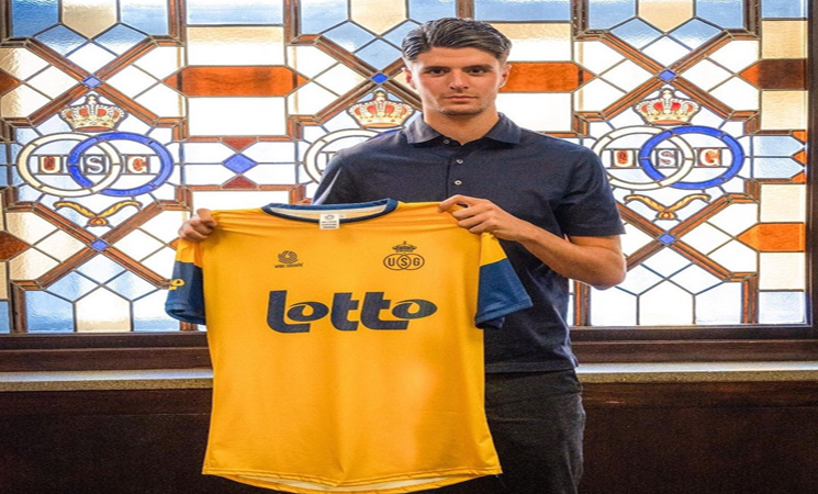 العزوزي يتلقى إشادة واسعة من طرف الإعلام الهولندي