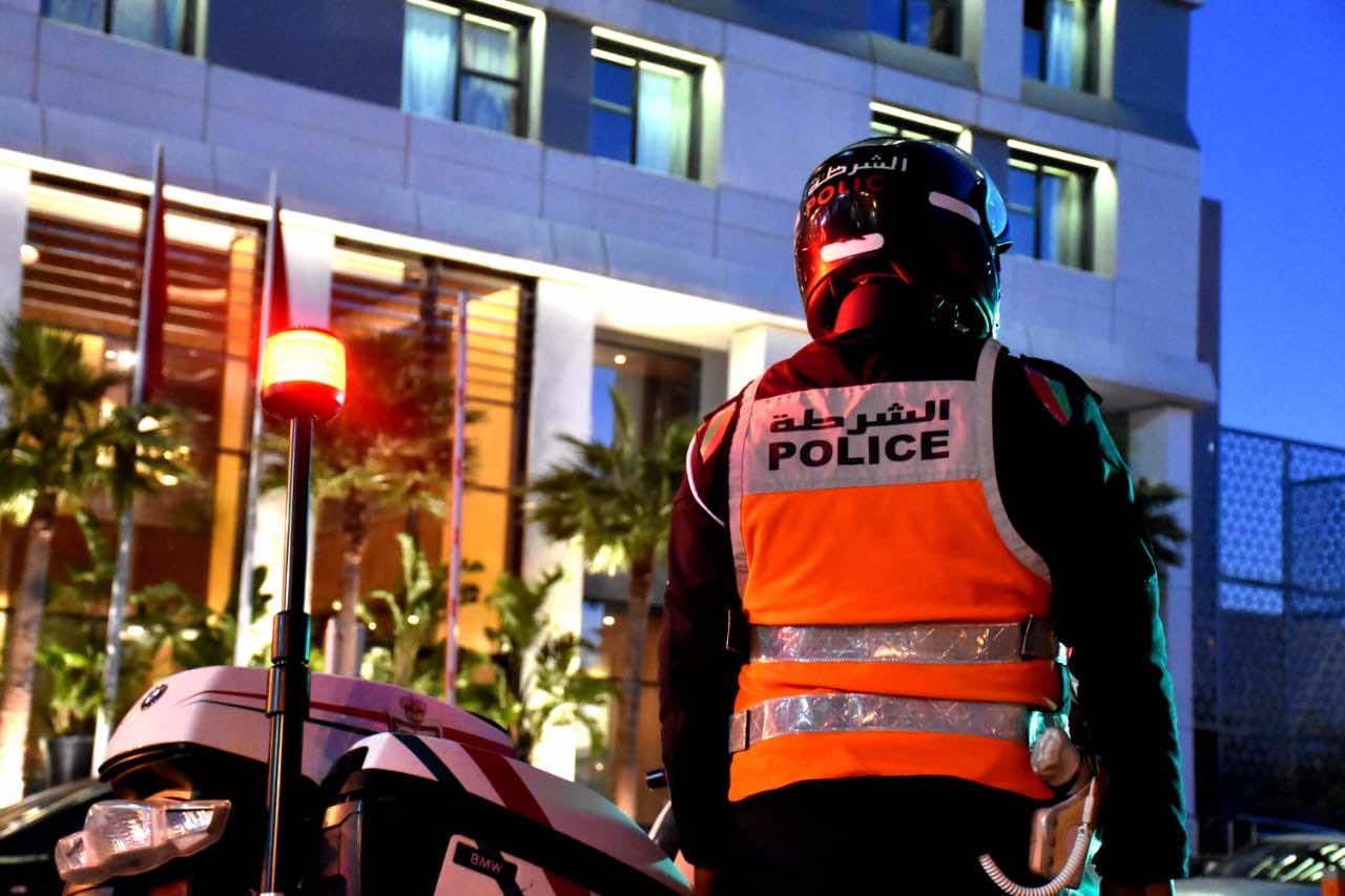 تعرض شرطيّيْن لإصابات خطيرة خلال مزاولتهما لمهامهما الرسمية