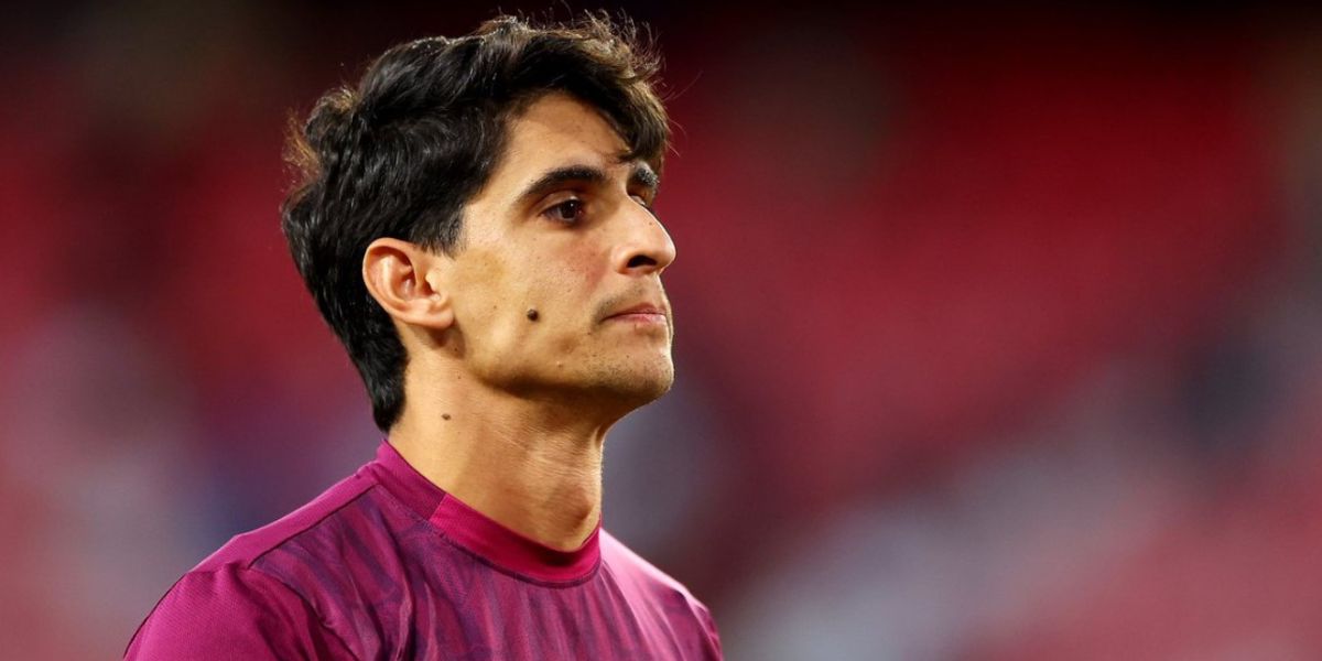 الهلال يقترب من حسم صفقة بونو مع إشبيلية