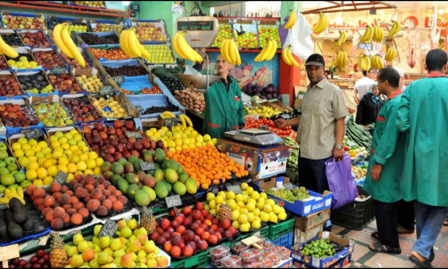 المعارضة تطالب الحكومة بالكشف عن “أسباب استمرار غلاء كلفة المعيشة”