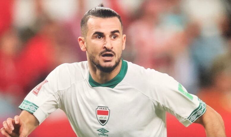 أيمن حسين : سعيد بحملي قميص الرجاء الرياضي.. الجماهير العراقية باركت قدوكب إلى الرجاء العالمي