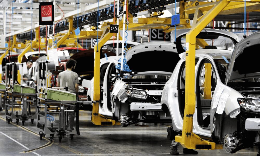 مبيعات قطاع السيارات بلغت ما يناهز 82,02 مليار درهم