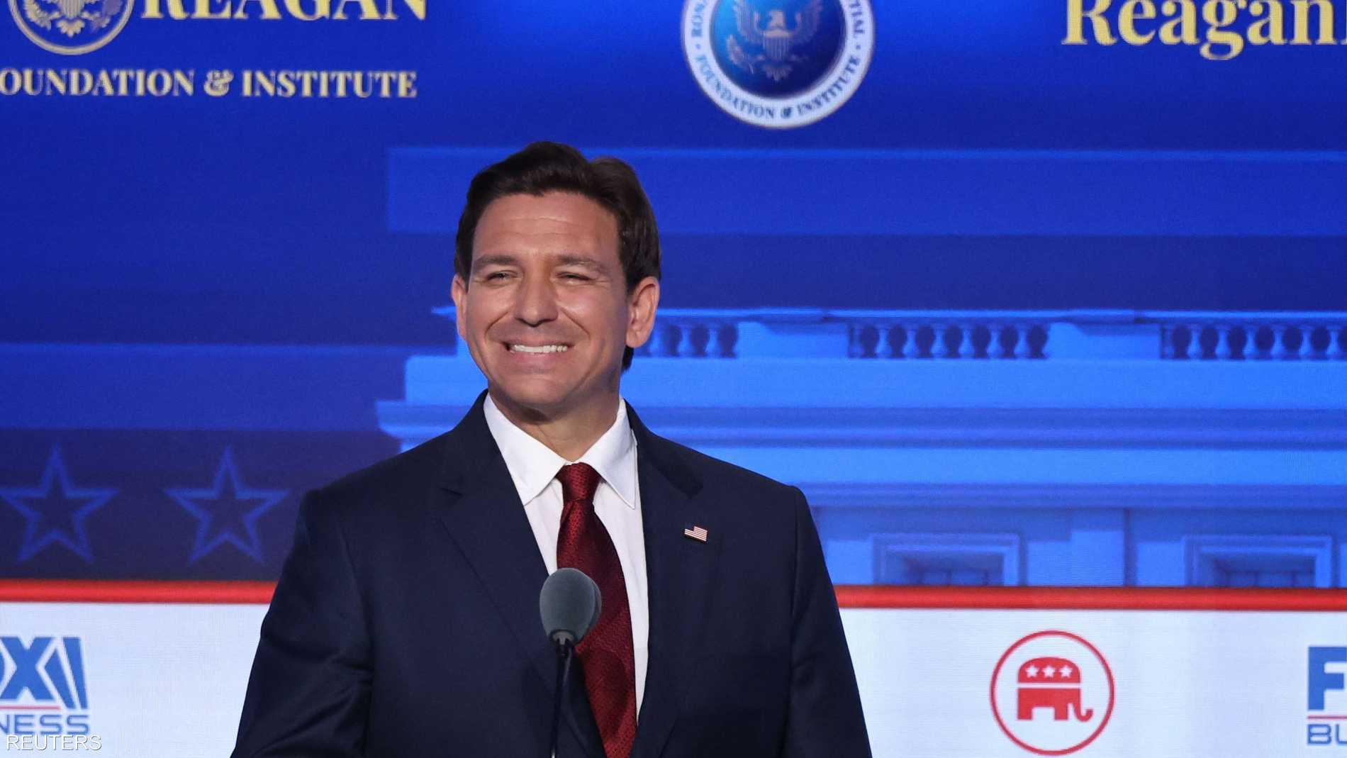 حاكم ولاية فلوريدا: الإدارة تعاقدت مع طائرات شحن لإرسال مسيرات ودروع وخوذات إلى إسرائيل