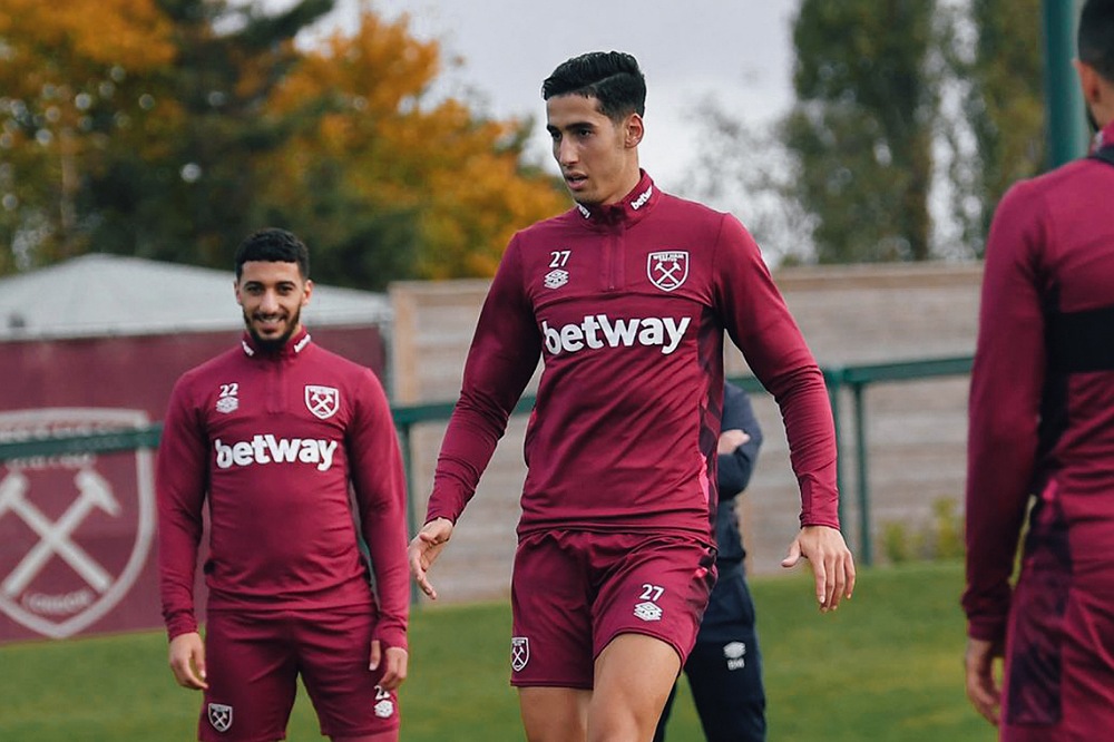 نايف أكرد يؤكد أن فريقه ويست هام يعتمد على الأسلحة التي يجيد اللعب لها من أجل تحقيق الإنتصارات