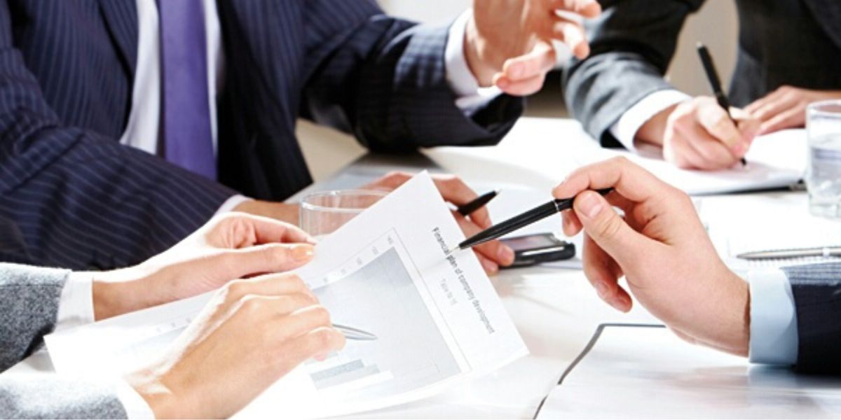   الشباب المغربي يشكل مصدر إلهام ويتمتع باحترافية عالية في مجال المقاولات