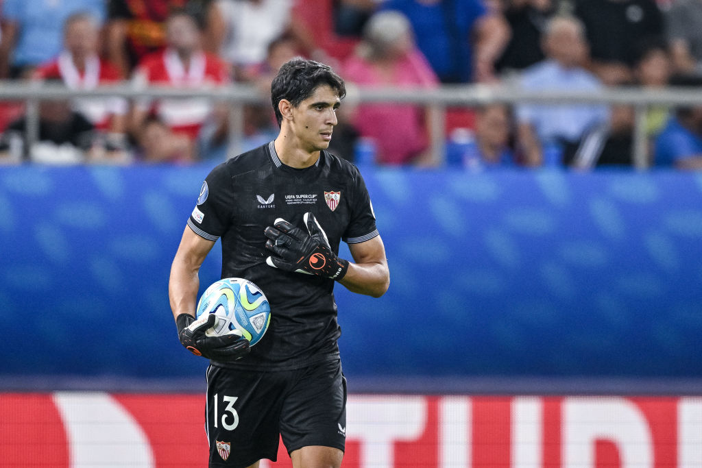 ياسين بونو : الهلال قدم مباراة كبيرة أمام الأخدود