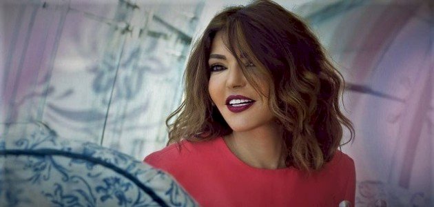 سميرة سعيد تشرع في الترويج لأحدث أعمالها الغنائية المصورة
