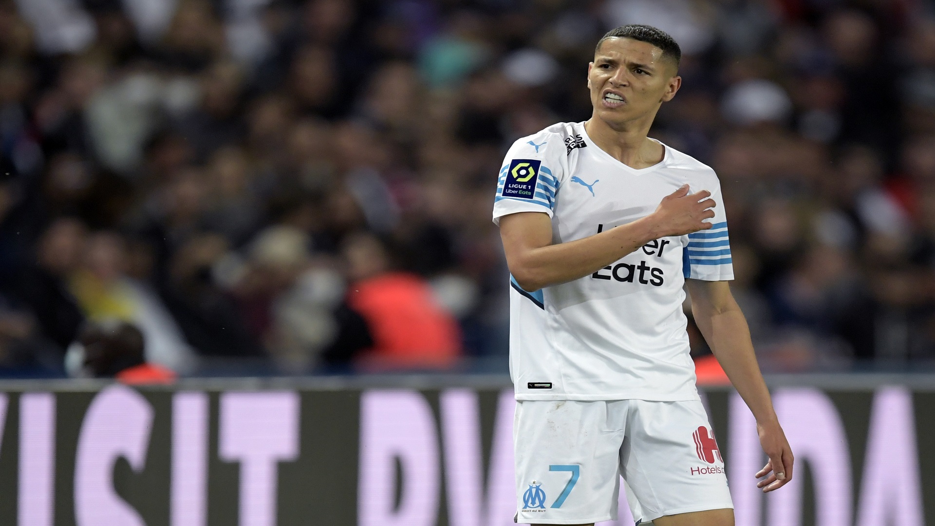 العديد من الأندية الأوروبية تضع عينها على أمين حارث