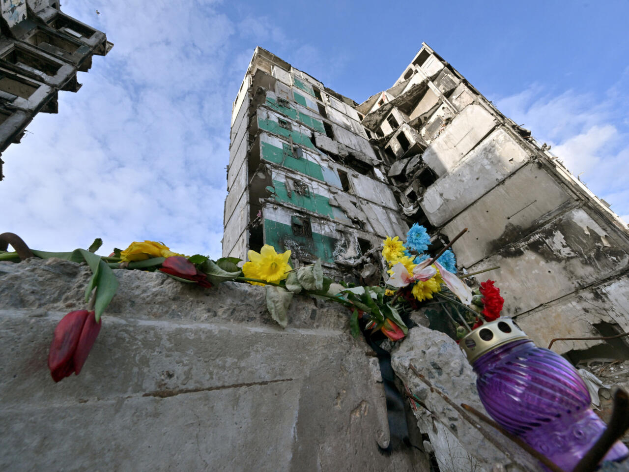 إصابة 25 شخصاً على الأقلّ بجروح في هجوم صاروخي روسي