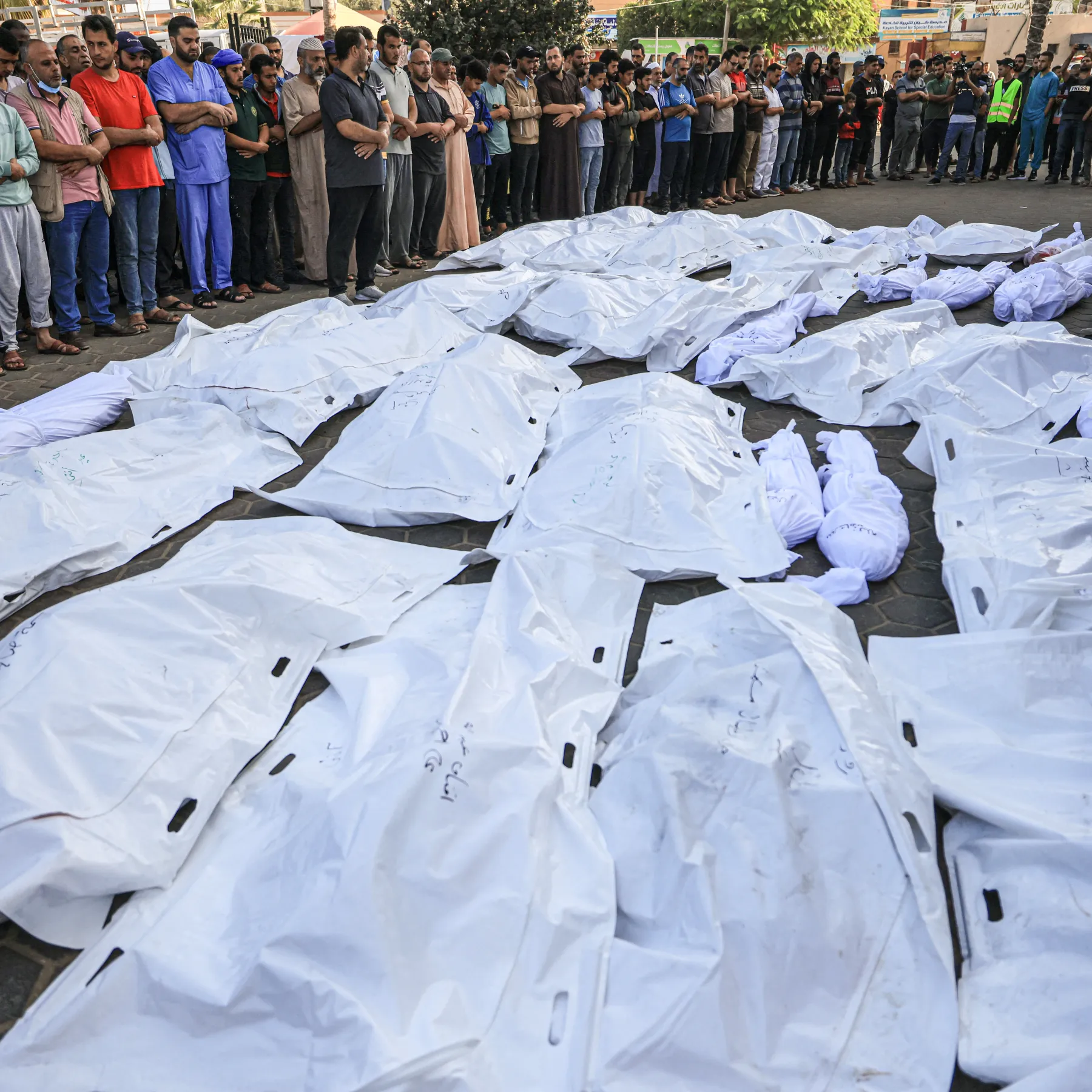 حرب غزة : 17177 قتيل بعد شهرين من الحرب ..و 350 قتيلا خلال 24 ساعة الماضية