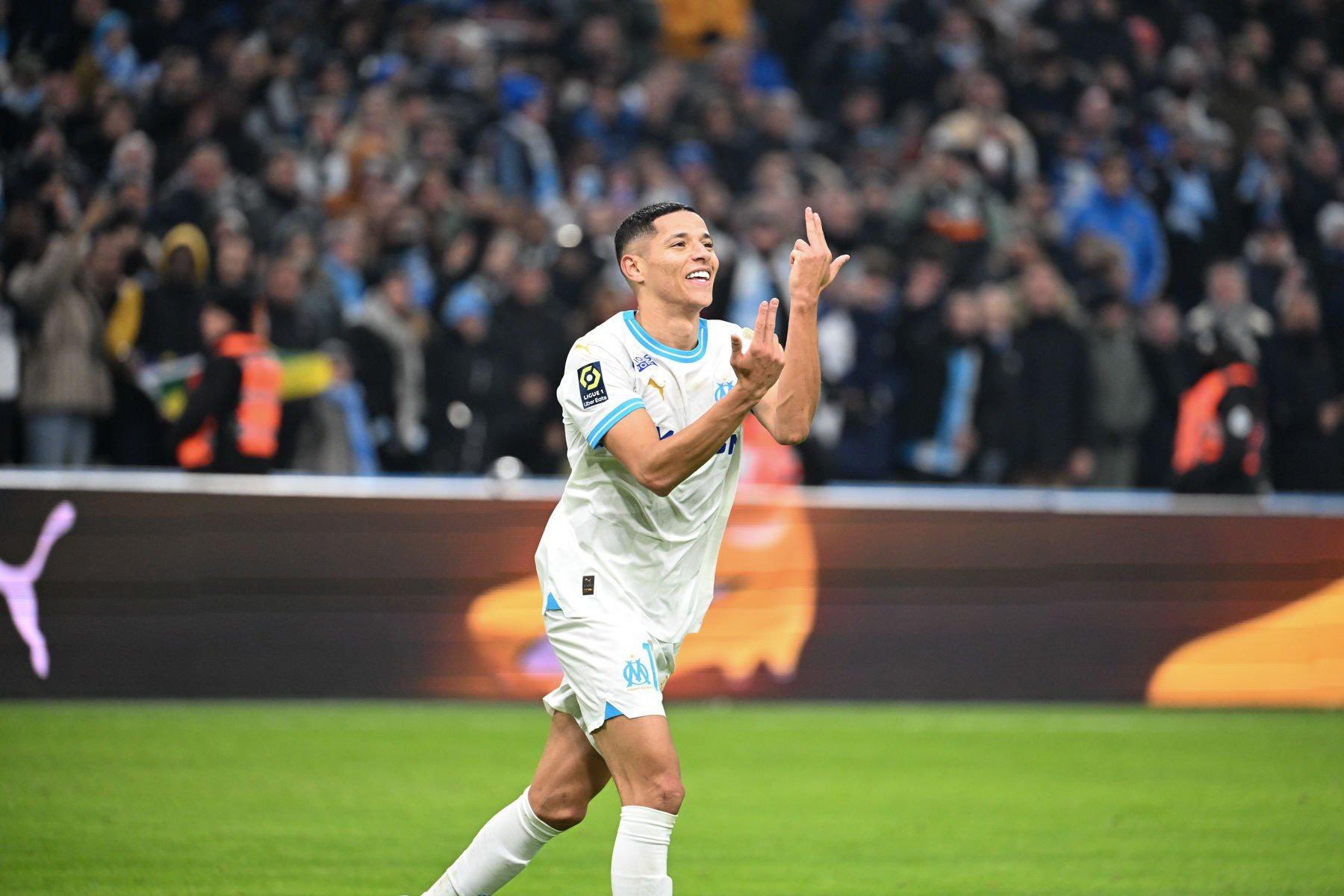 “صوفا سكور” في تشكيلته المثالية للدورة 16 يضع أمين حارث