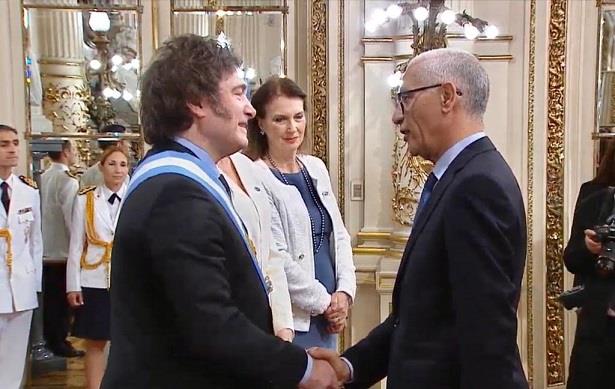 رئيس مجلس النواب يمثل صاحب الجلالة الملك محمد السادس في المراسم الرسمية لتنصيب الرئيس الأرجنتيني الجديد