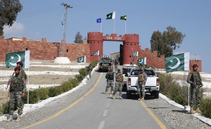 مقتل 24 على الأقل في أحدث هجوم على مركزا للشرطة شمال غربي باكستان