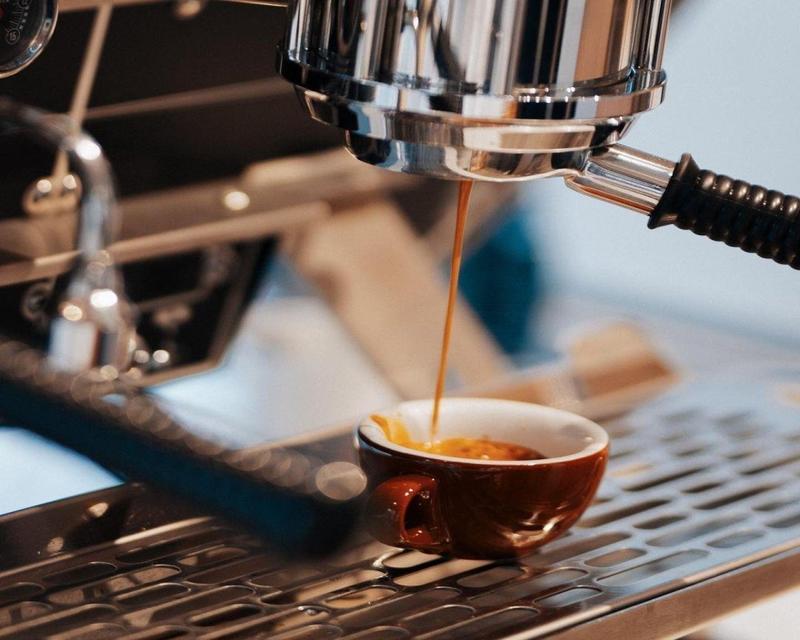 ارتفاع عدد الأجراء بعدد من المقاهي والمطاعم في المغرب من 11 ألف و220 إلى 53 ألفا و784 أجيرا