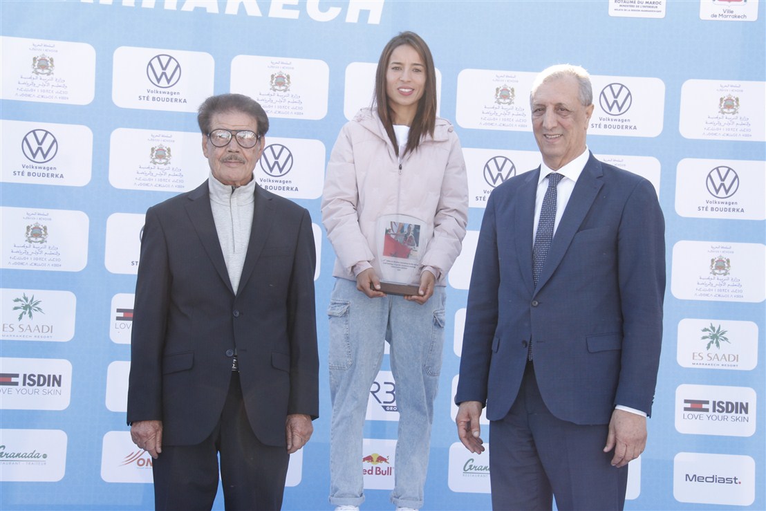 “سامي كيتوارا” يفوز بماراثون مراكش الدولي بمراكش في نسخته 34 ، و فوزالعداءة المغربية ” كوثر فركوسي ” لماراثون السيدات “