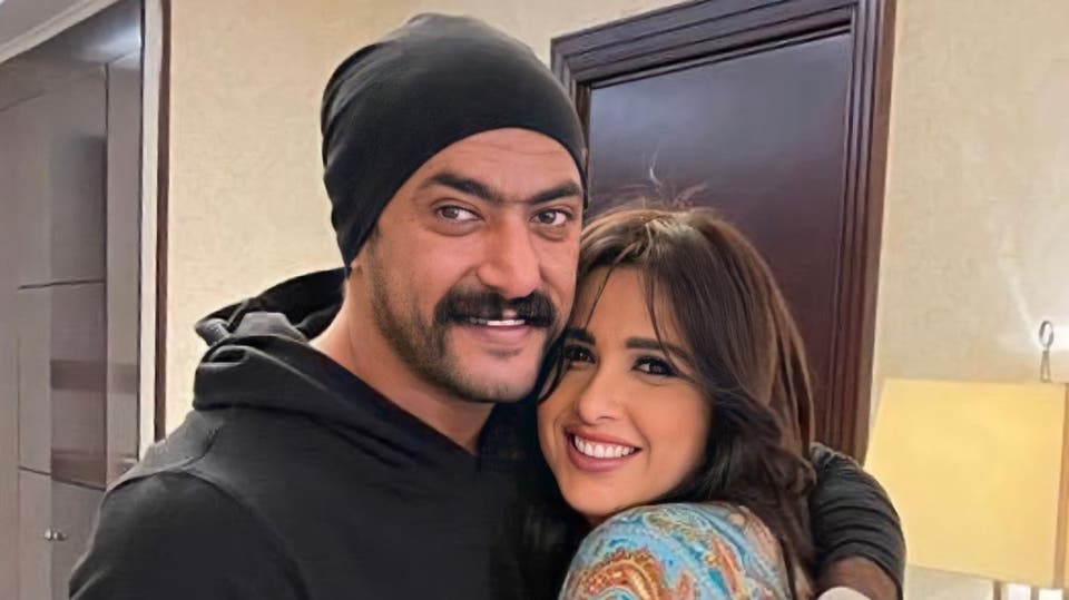 ياسمين عبد العزيز وزوجها الفنان أحمد العوضي يشعلان مواقع التواصل الإجتماعي بسبب فيديو راقص وطريف