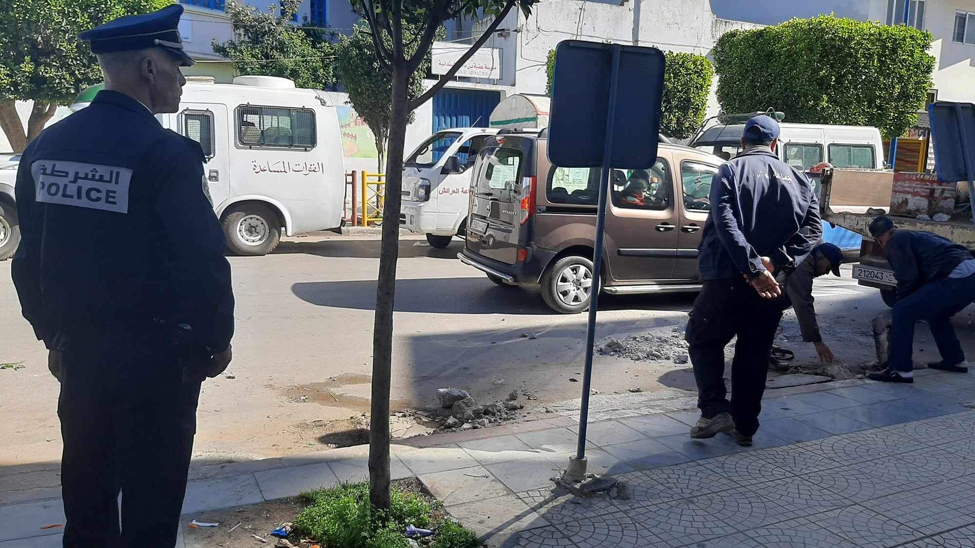 السلطات المحلية بمدينة العرائش تشن حملة ضد الباعة العشوائيين